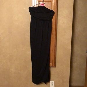 Black strapless maxi with pockets